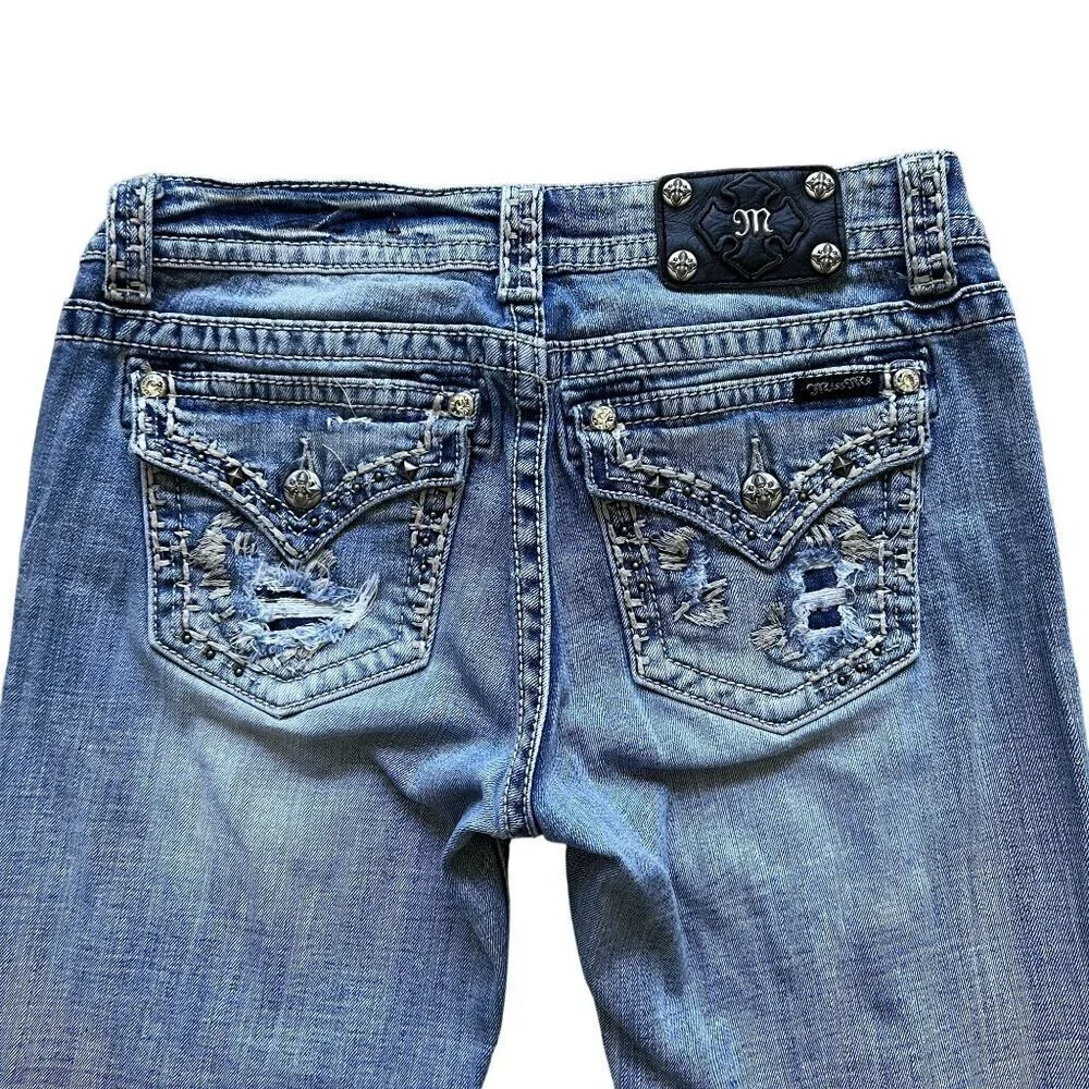 Miss Me Womens 30 US Size 10 Distressed Embellished Cuffed Capri Jeans Cowgirl